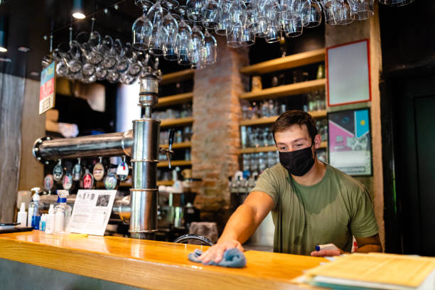 ICT Bartending | Open Bar vs Cash Bar: Which Option Is Best for Your Event?